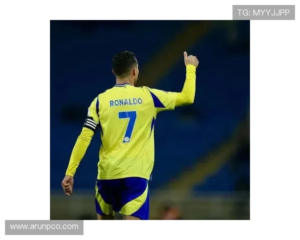 禁区对峙C罗手势让布赖代静默